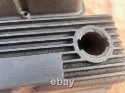 1 pair of Mickey Thompson valve covers for small block Chevy