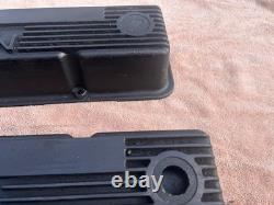 1 pair of Mickey Thompson valve covers for small block Chevy