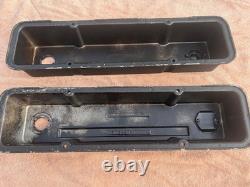 1 pair of Mickey Thompson valve covers for small block Chevy