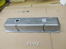 Cal-Custom Finned Small Block Chevy SBC 283 327 350 400 Valve Cover -One 40-2300