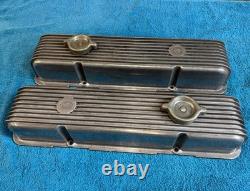 Cal Custom SBC Finned Aluminum Valve Covers 40-2300 Small Block Chevy