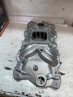 Edelbrock 5001 Small Block Chevy Torker II Single Plane intake Manifold