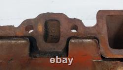 GM 1969-70 Small Block Chevy 2-Barrel Intake Manifold 3816313 G35 (FO18436572)