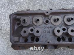 GM Cylinder Head 14011034 Small Block Chevy Chevrolet Bowtie Angle Plug Cracked