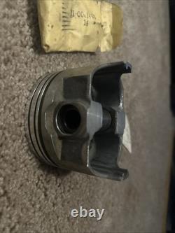 New Old Stock Trw Super Stock Chevy Small Block 350 Forged Pistons L-2327f-30