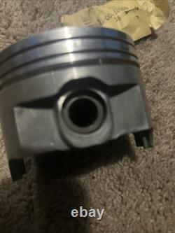New Old Stock Trw Super Stock Chevy Small Block 350 Forged Pistons L-2327f-30