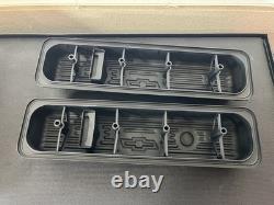 New Proform Center Bolt Small Block Chevy Black Crinkle Valve Covers 1987 & Up