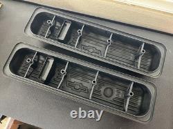 New Proform Center Bolt Small Block Chevy Black Crinkle Valve Covers 1987 & Up