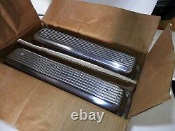 PML Custom Made Finned Show Car Valve Covers For Small Block Chevy Center Bolt