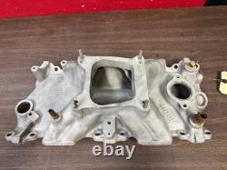 Vintage Small Block Chevy Holley 701r-1 Street Dominator Intake Manifold 826