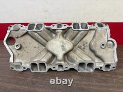 Vintage Small Block Chevy Holley 701r-1 Street Dominator Intake Manifold 826