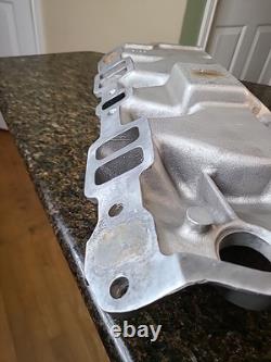 WEIAND Stealth 8016 Aluminum Intake Manifold SBC Small Block Chevy 4 Barrel Carb