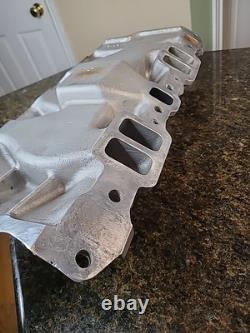 WEIAND Stealth 8016 Aluminum Intake Manifold SBC Small Block Chevy 4 Barrel Carb